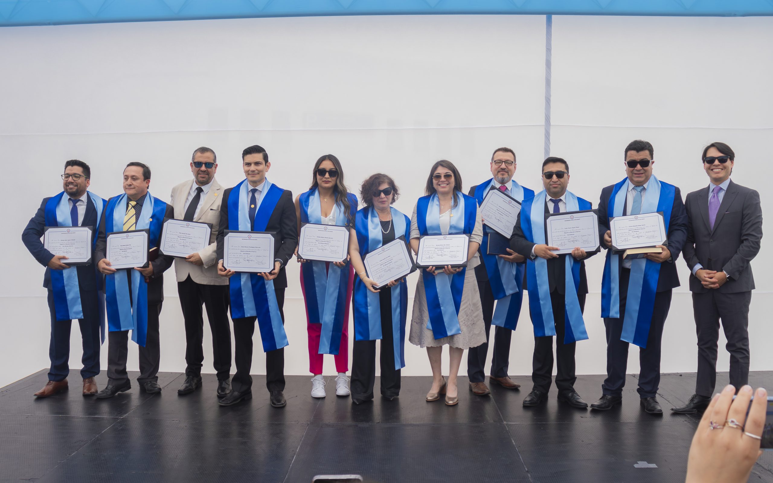 MBA UCN suma nuevos graduadas y graduados en emotiva ceremonia